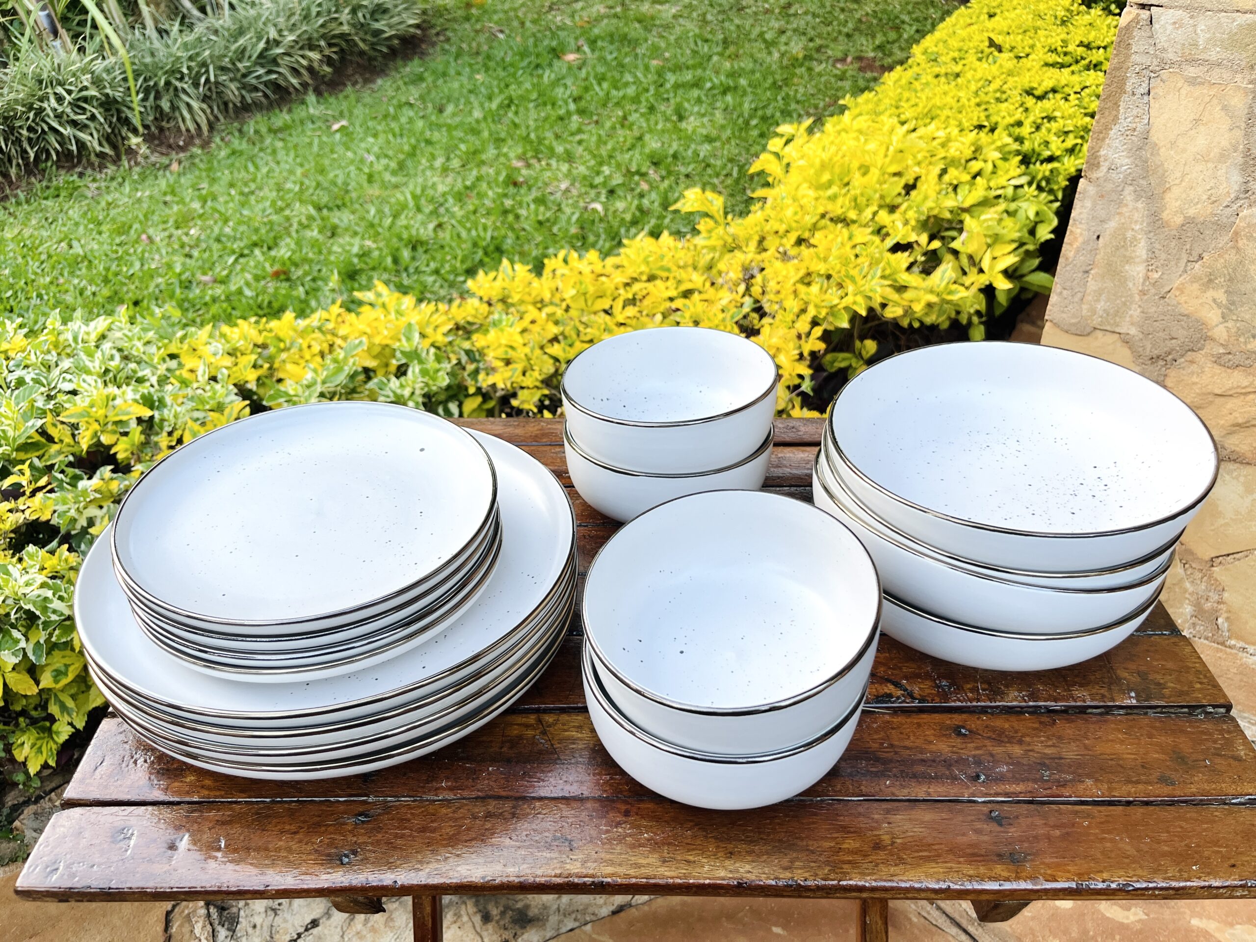 Terry Color Glazed Stoneware Dinnerset - White