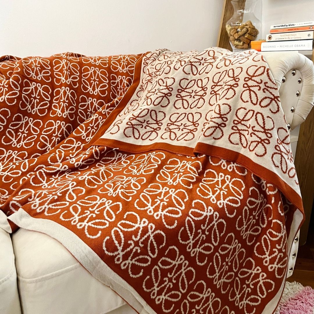 Villa Scandinavian Throw Blanket - Brown